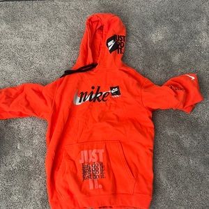 Nike hoodie size:XL